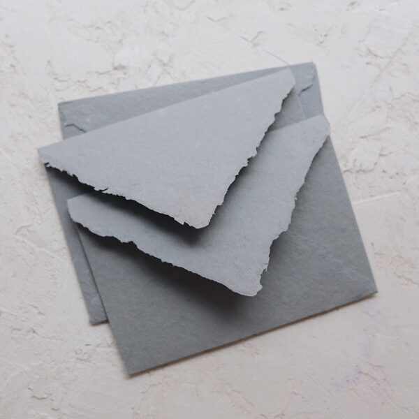 Конверт из бумаги ручного литья С6 Dark Grey