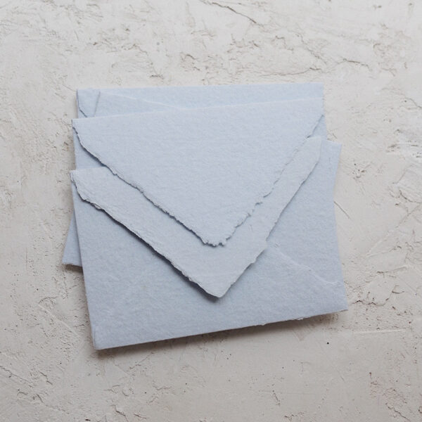 Конверт из бумаги ручного литья С6 Light Blue