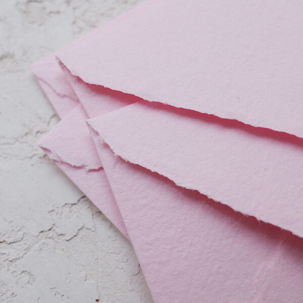 Конверт из бумаги ручного литья С6 Pink Cloud
